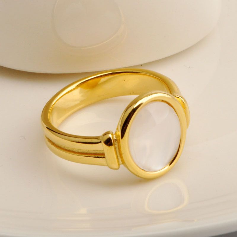 Women's Arc White Shell Fritillary Oval Ring