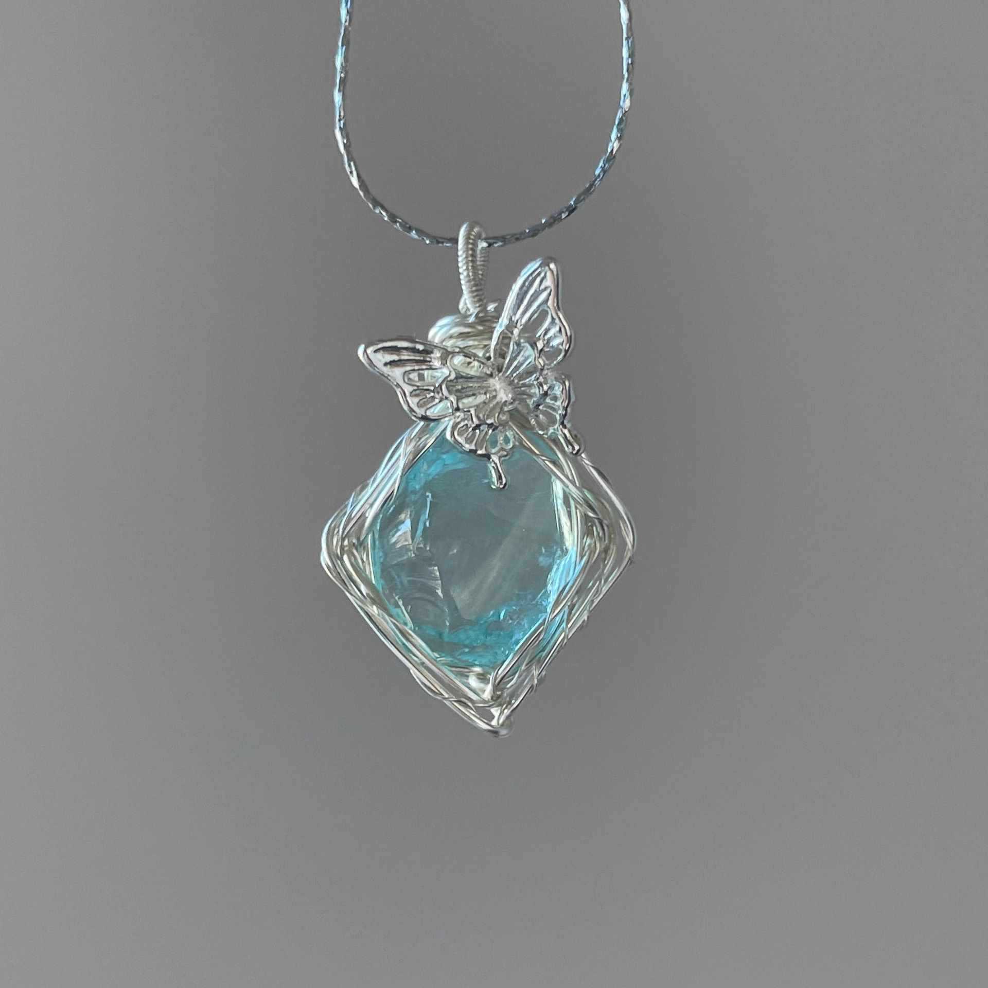 Original Handmade Winding Necklace Pendant Aquamarine Amethyst Gem Grade
