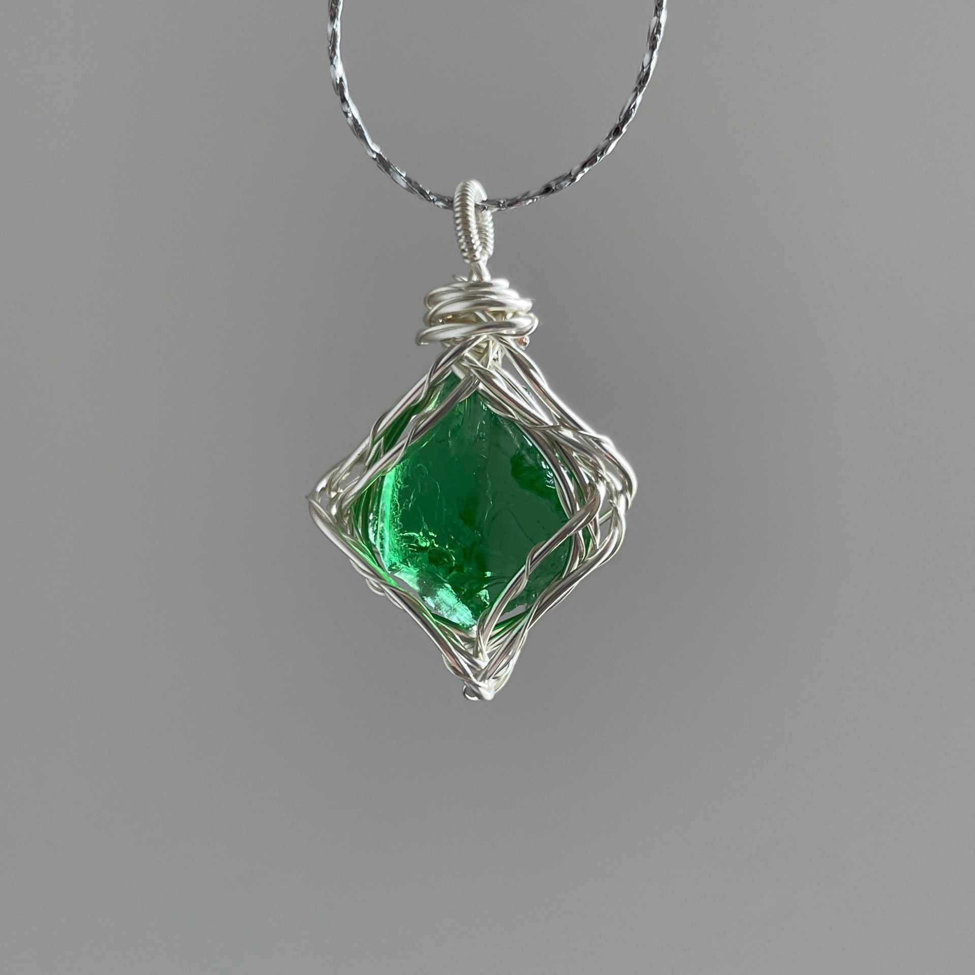 Original Handmade Winding Necklace Pendant Aquamarine Amethyst Gem Grade