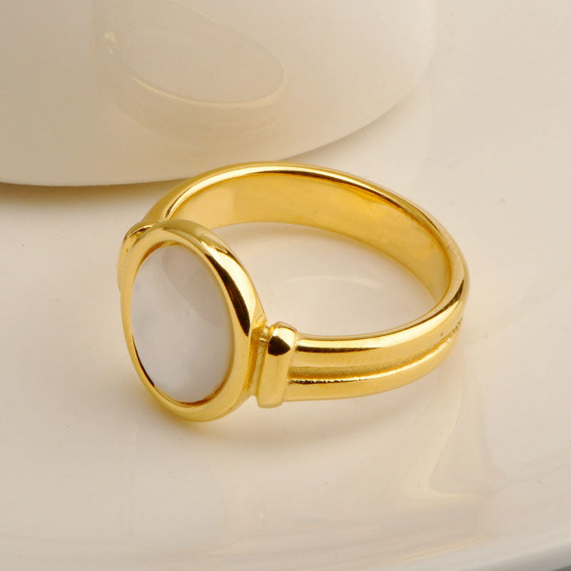 Women's Arc White Shell Fritillary Oval Ring