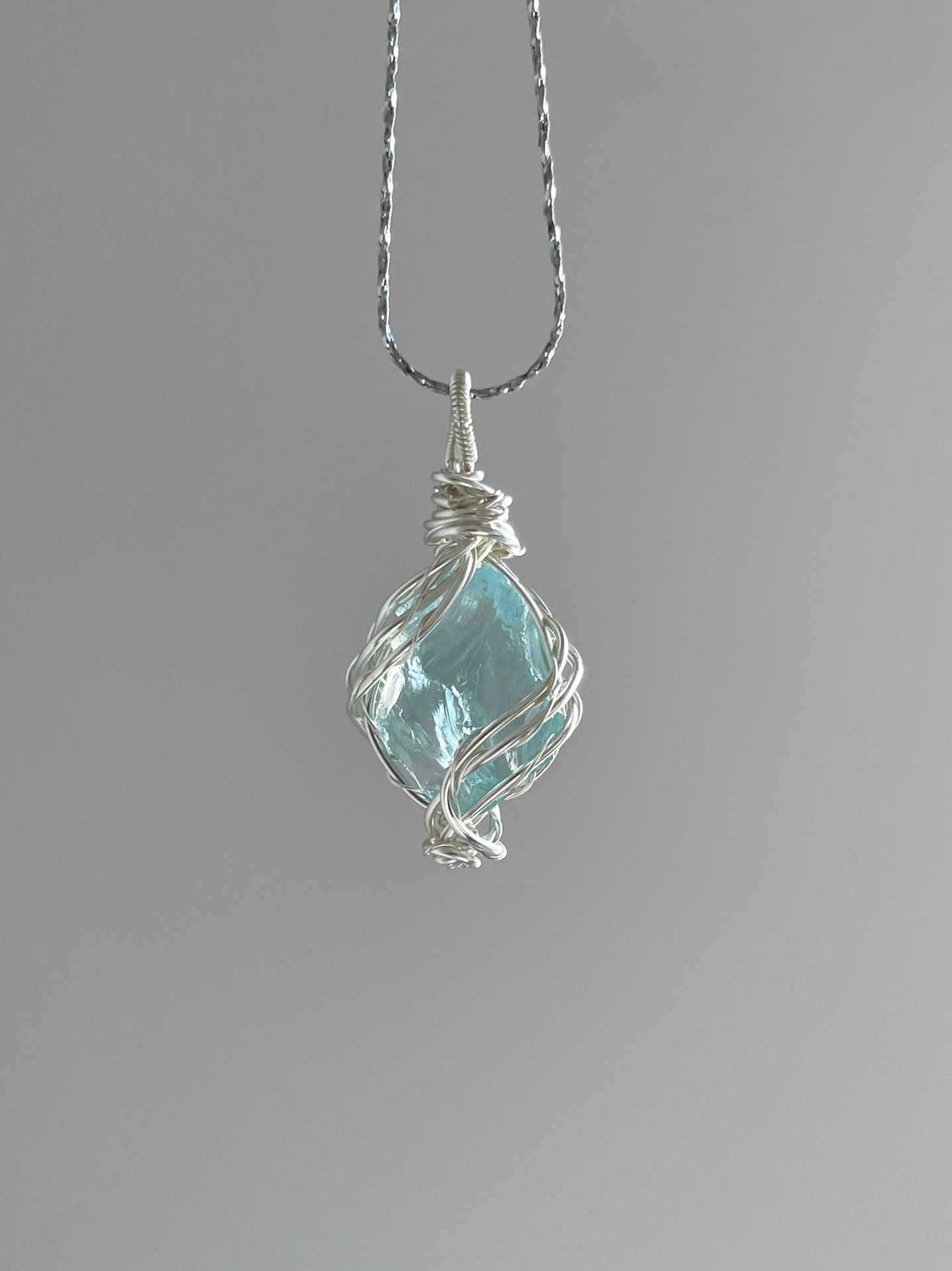 Original Handmade Winding Necklace Pendant Aquamarine Amethyst Gem Grade